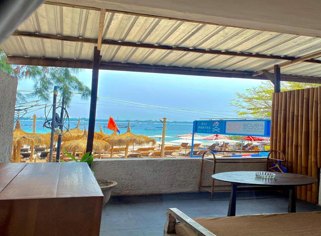Blu D'Amare Hotel Gili Trawangan Kültér fotó